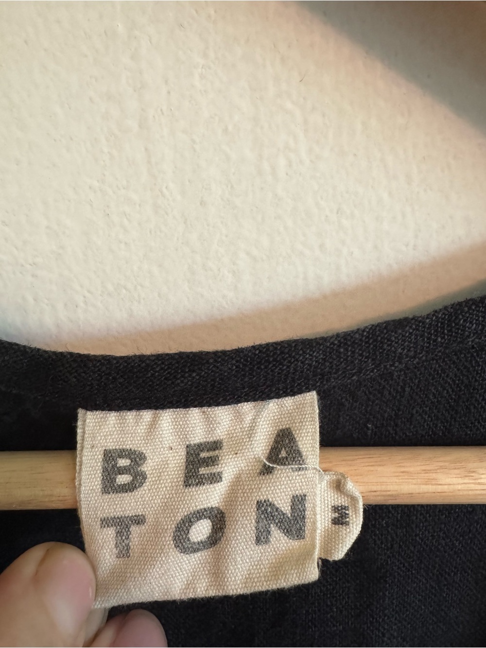 Beaton Linen sleeveless gathered dress - Picture 3 of 10